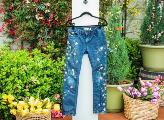 diy custom painted jeans 3 easy ways to upcycle old denim pants
