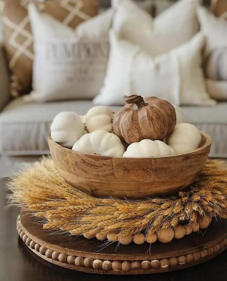 diy fall table centerpiece ideas rustic style pumpkins wheat wood