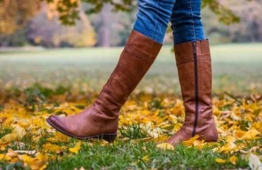 fall boots for women over 50 trends stylish look