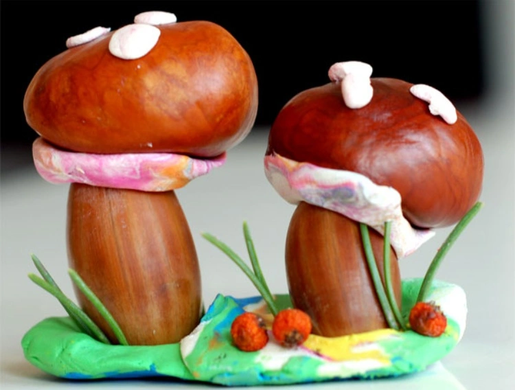 fall crafts for kids mushrooms made of chestnuts acorns and modeling clay