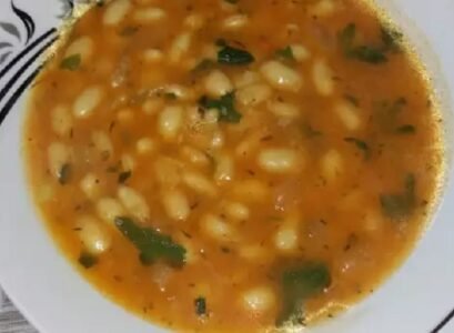 scented and rich fall evening meal with beans in fresh spices easy crockpot meals