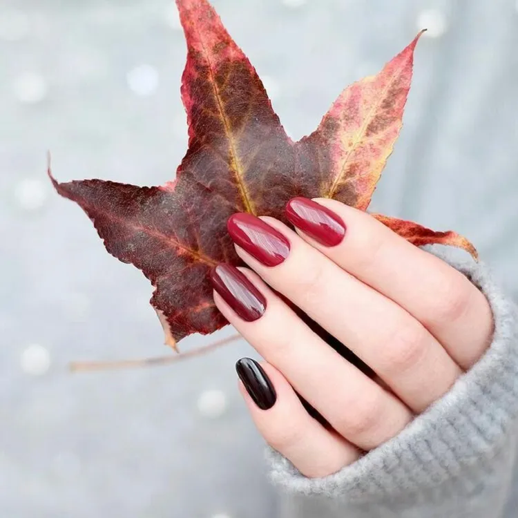 september nails 30 manicure ideas to flatter your mani in the fall