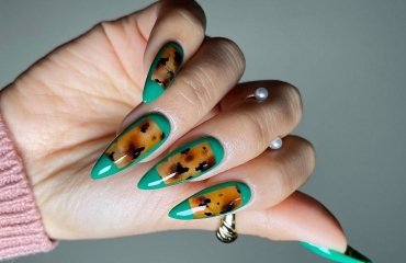 animal print fall nails with green and brown
