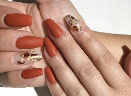 best fall nail colors for women over 50 in 2023