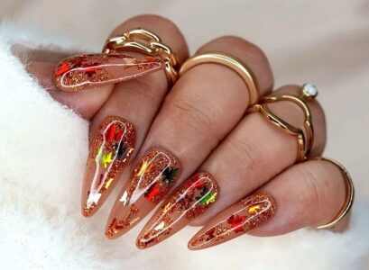 best september nails with glitter for autumn 2023