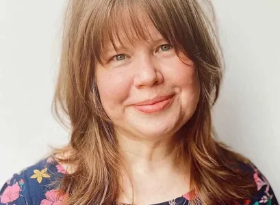 best slimming haircuts for women over 50 medium length shag with long bangs