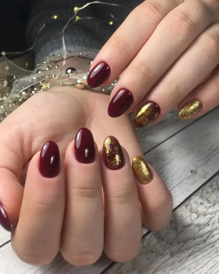 burgundy gold glitter short oval nails fall 2023