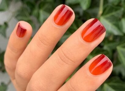 burnt orange burgundy ombre simple short fall nails 2023