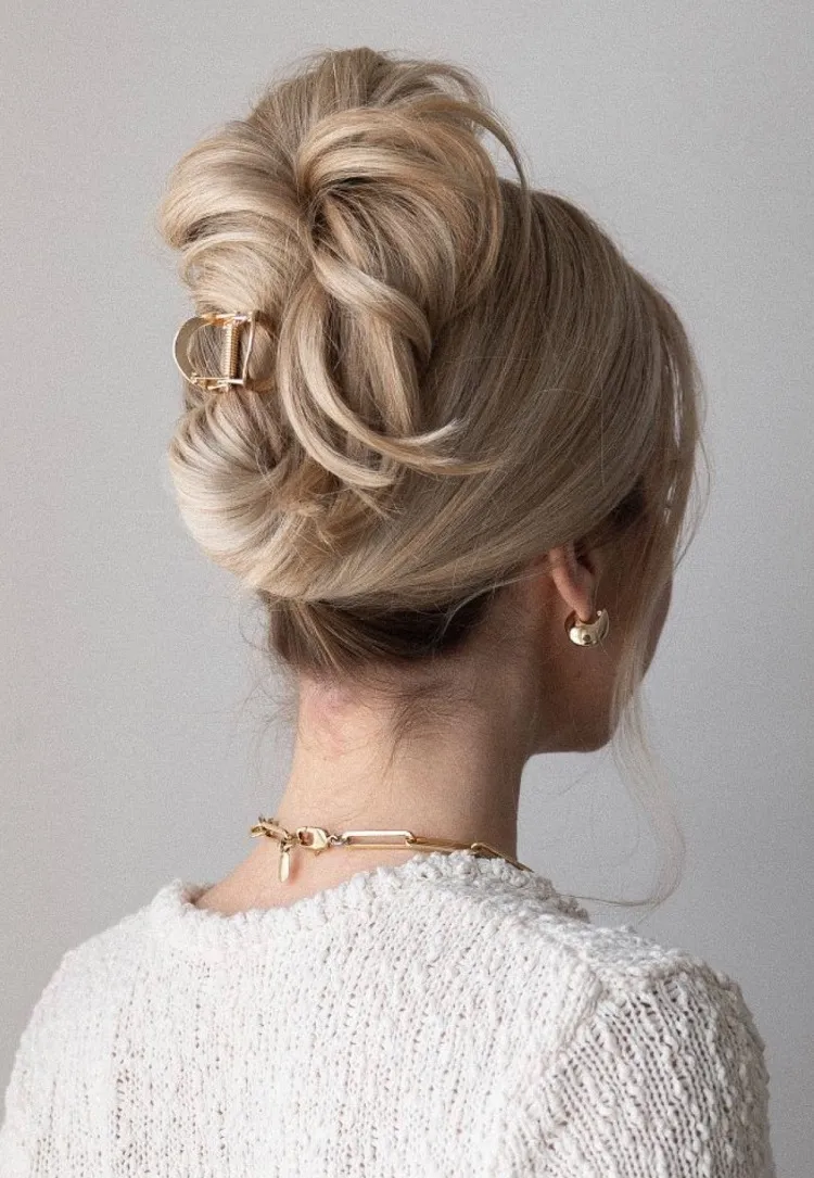 chic hairstyles for work for long hair