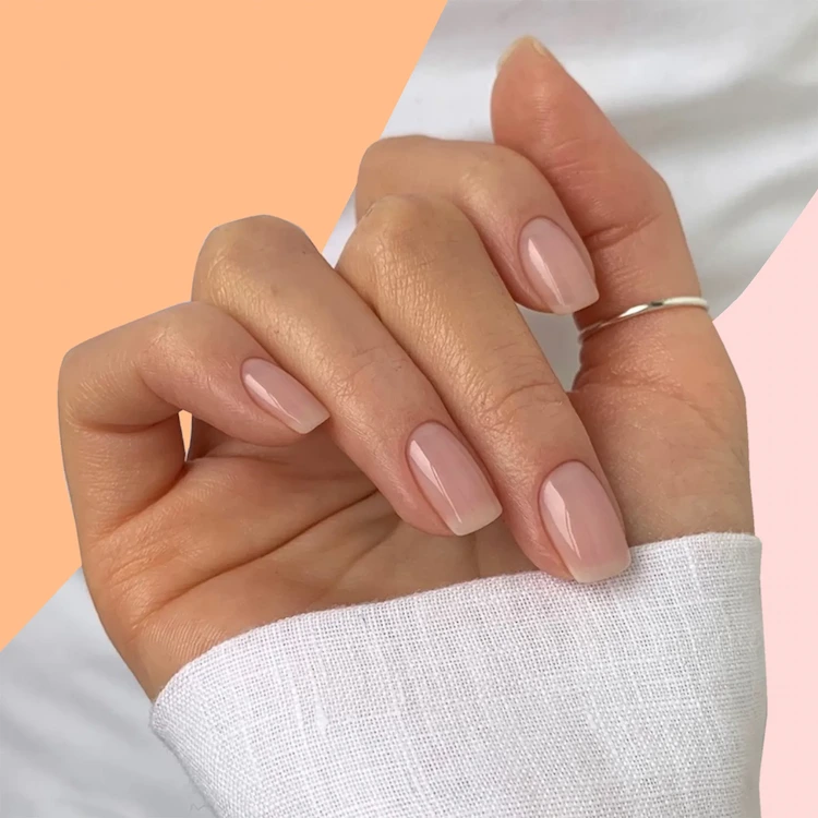 choose a manicure in neutral colors for the office