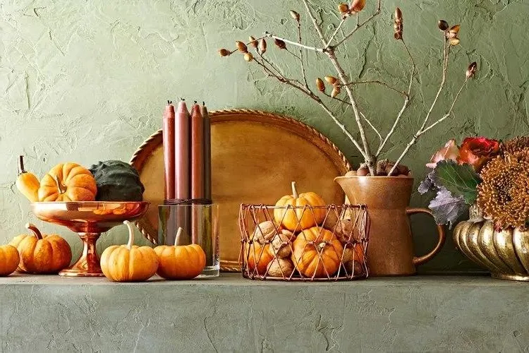 choose candleholders and other accessories autumn decoration for table in the matching shades