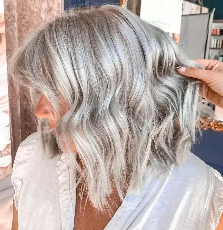 15+ Trendsetting Short Hairstyles for Grey Hair in 2023