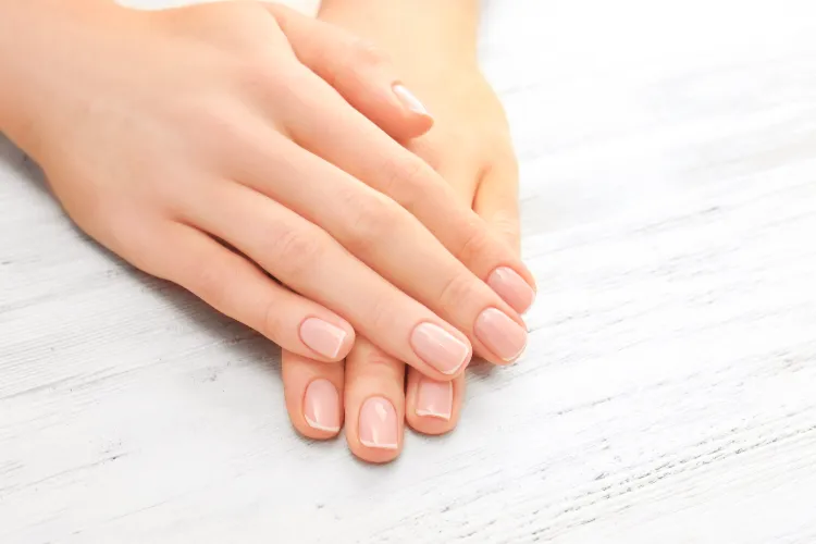 clean and healthy nails