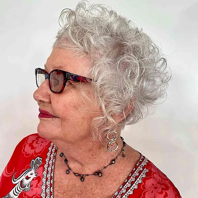 curly asymmetric graduation for over 60 with thin hair