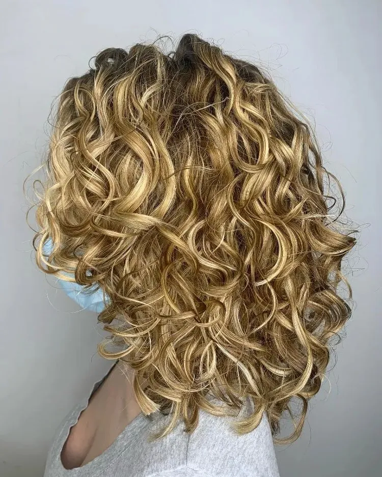 curly medium length bob hairstyles 2023