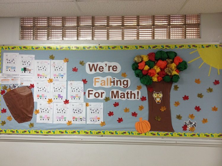 cute fall classroom door ideas