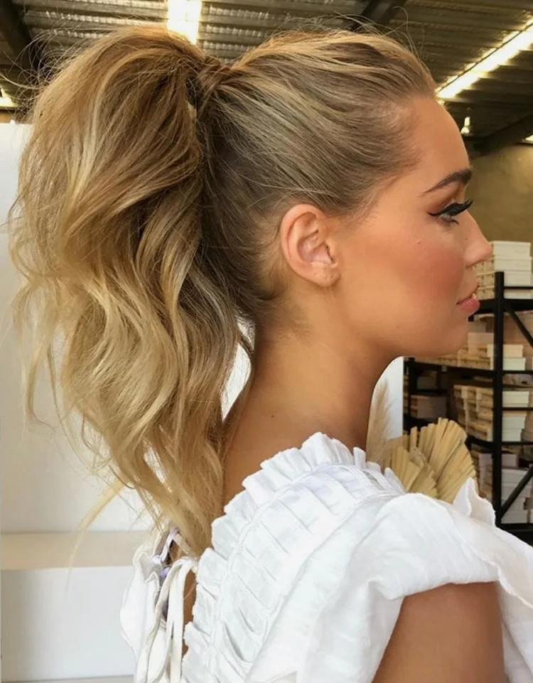 cute hairstyles for work 2023