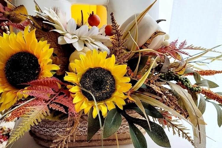 30 Best Sunflower Home Decor Ideas to Brighten Up Any Room in 2023