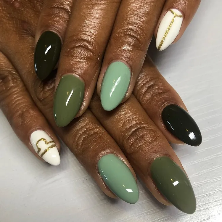 earthy green gradient nails libra season manicure 2023