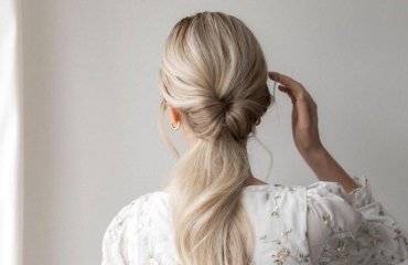 easy and cute hairstyles for work for long hair 2023