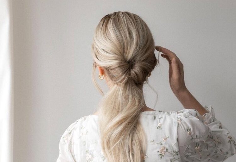 easy and cute hairstyles for work for long hair 2023