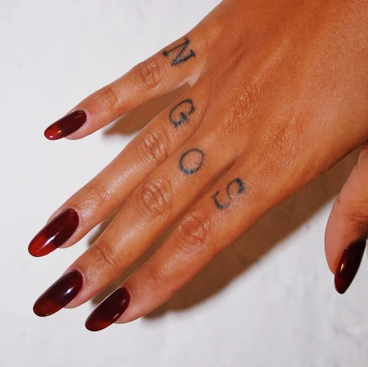 elagant red halloween nails