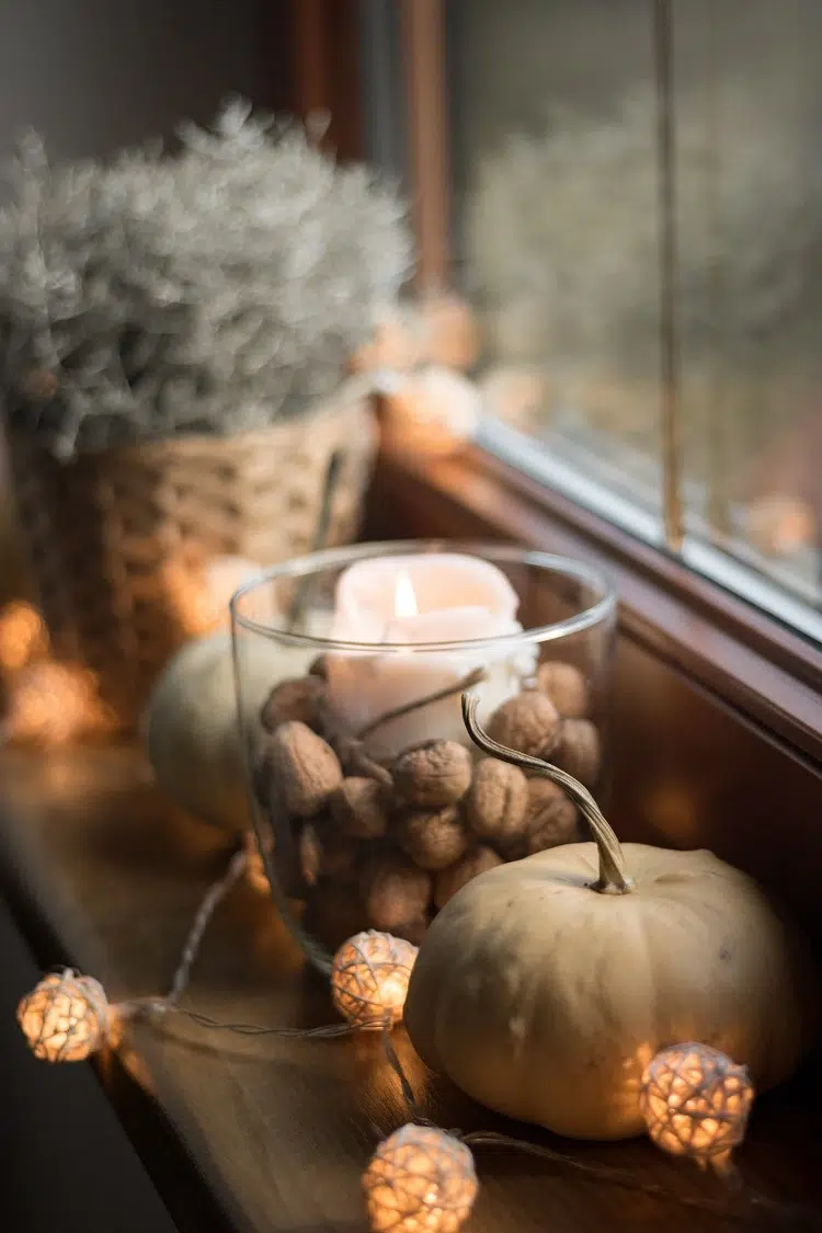 fall decoration with natural materials