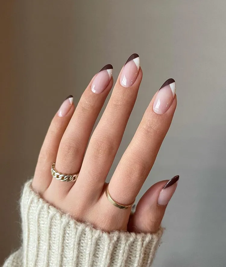 fall nails 2023 french tip nails white and chocolate brown