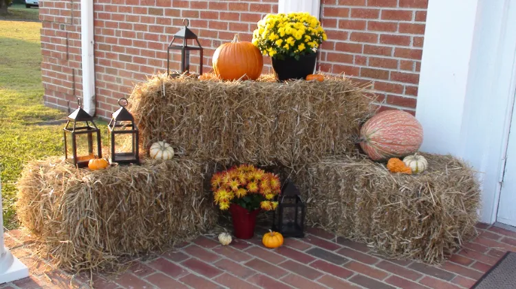 fall porch decor with hay bales