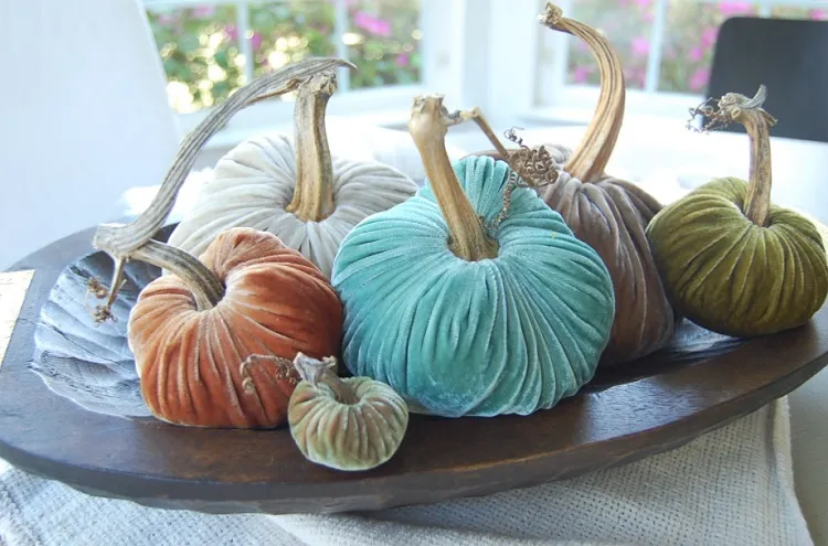 fall table centerpiece ideas velvet pumpkins