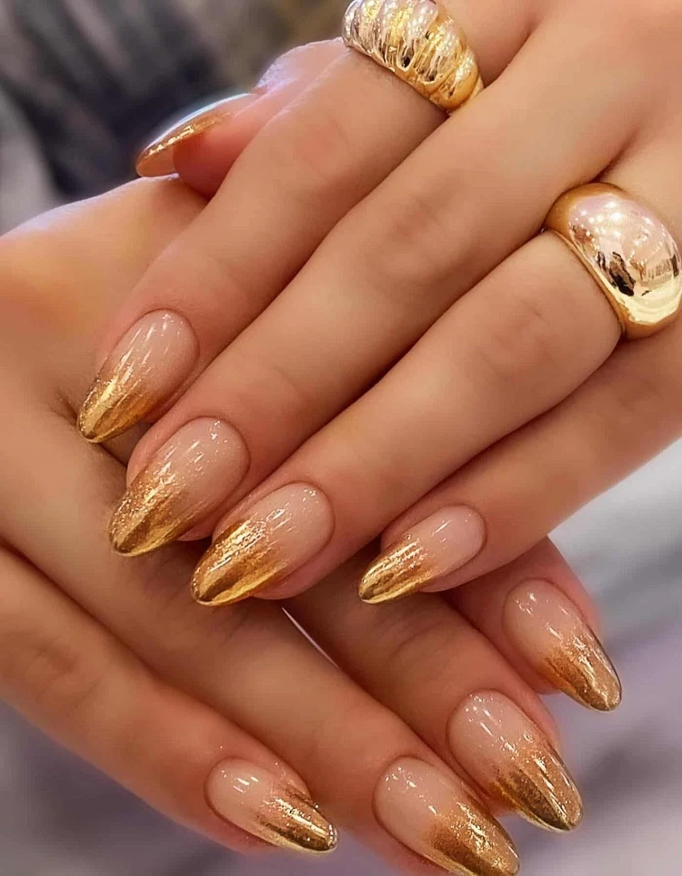 gold ombre nails for fall 2023