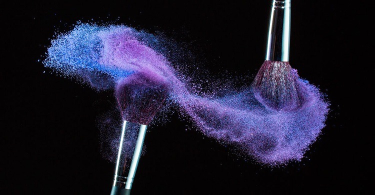 how to clean makeup brushes at home remove beauty product residue