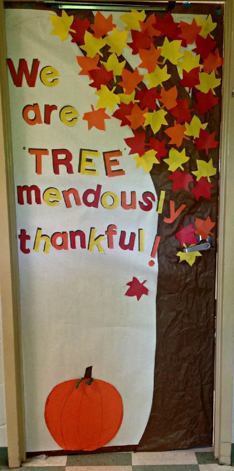 how to decorate my classroom door for fall tree with autumn leaves