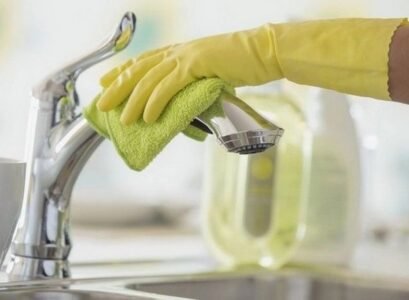 how to descale bathroom fittings with natural methods