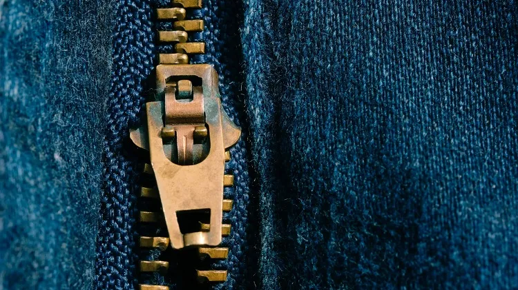 how to fix a broken zipper that keeps opening