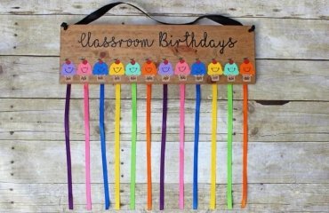how to make a birthday calender for the classroom or daycare with free templates