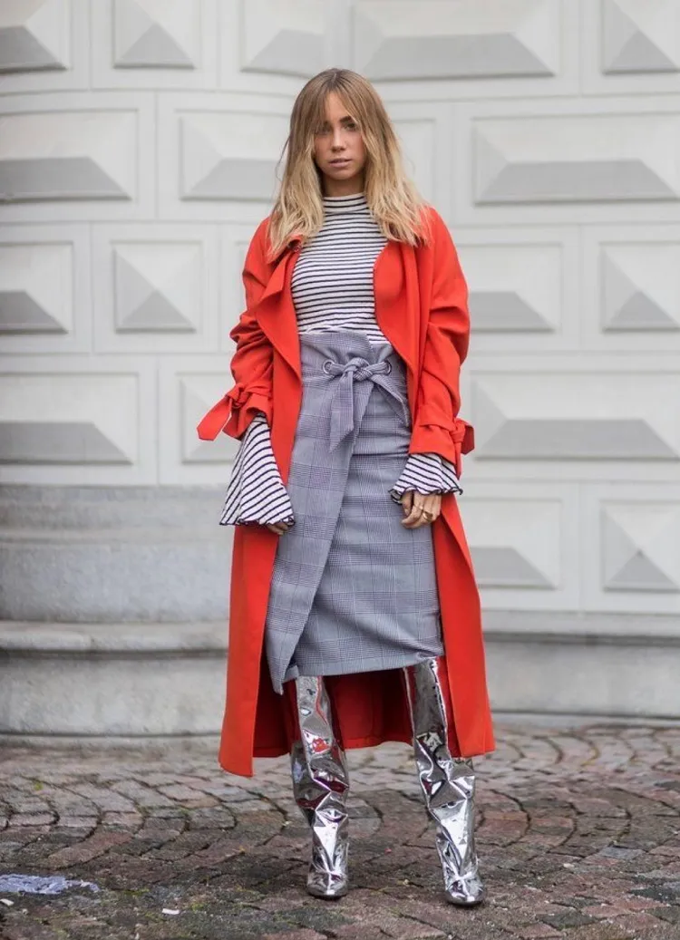 how to wear bright red color in fall 2023