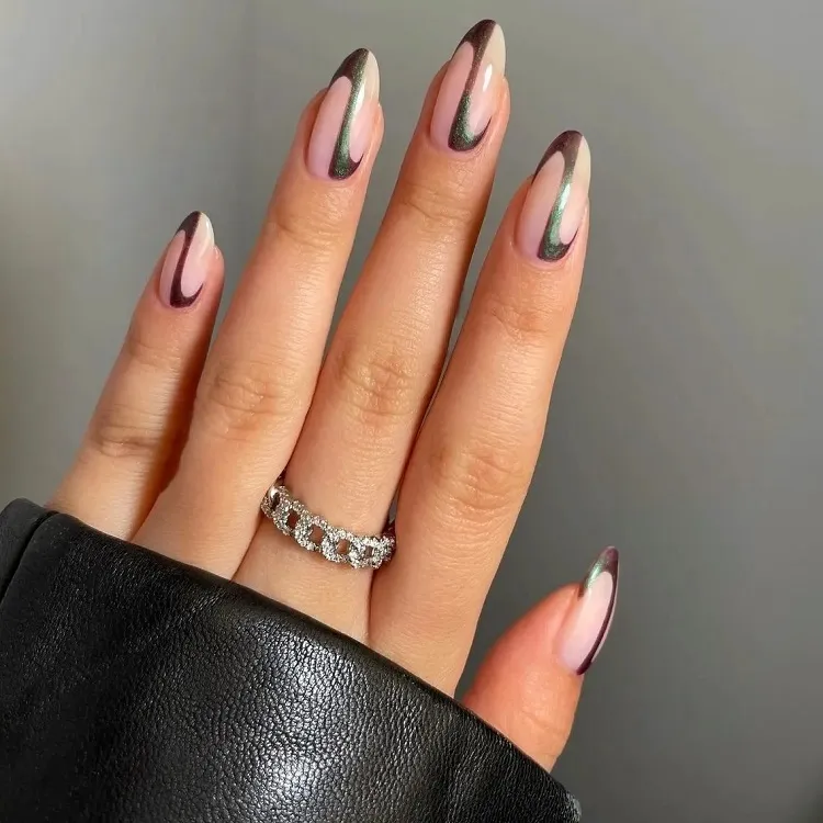 iridescent chrome curve simple fall manicure design idea 2023