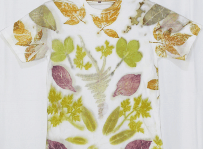 leaf printing on fabric place the leaf face down