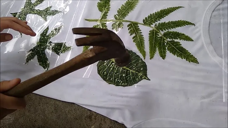 leaf printing on fabric use a hammer to fix the print