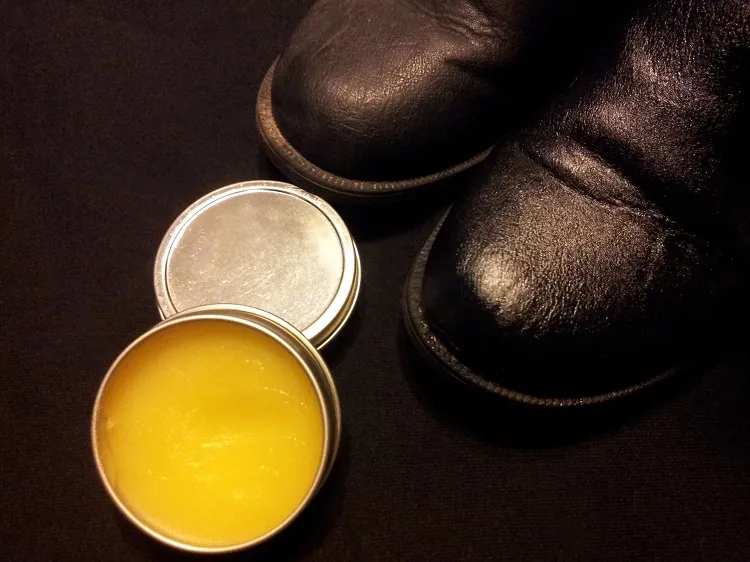 leather shoes conditioner balm removing creases