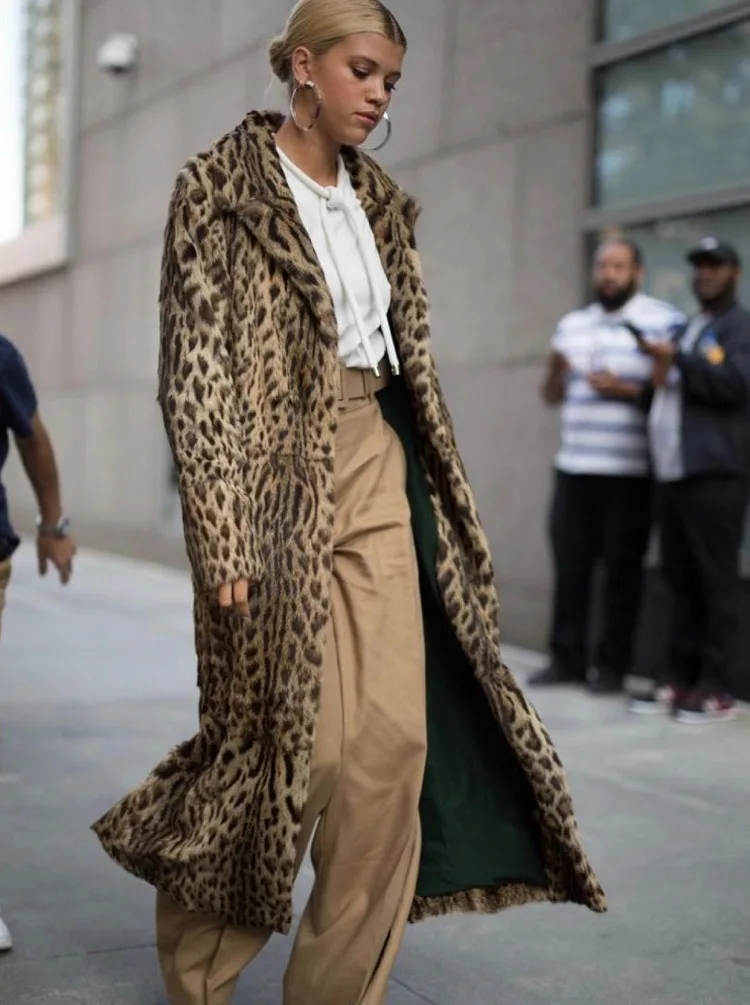 leopard print fall outfits 2023 for women sofia richie coat