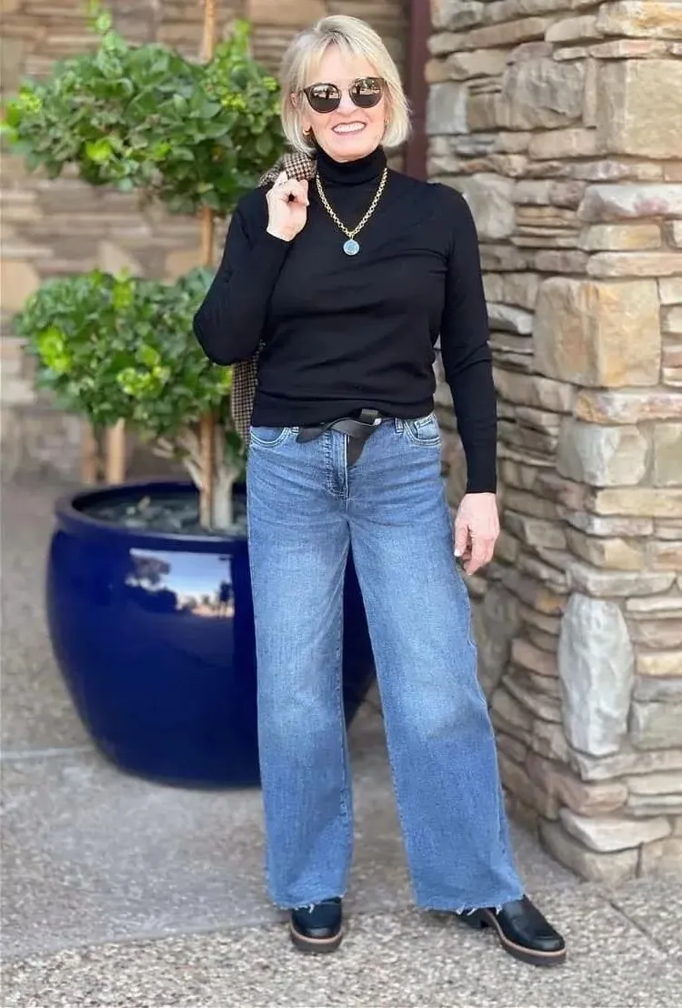 modern outfit woman 60 year olds fall 2023
