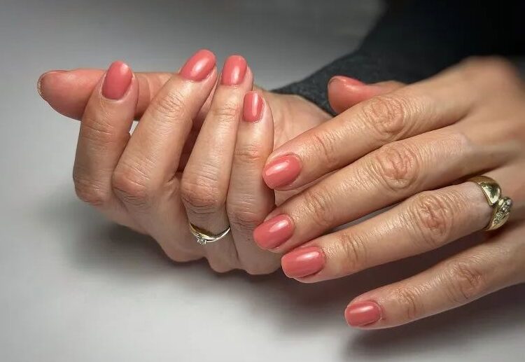 nail polish trend fall winter 2023 2024 for 50 year old women