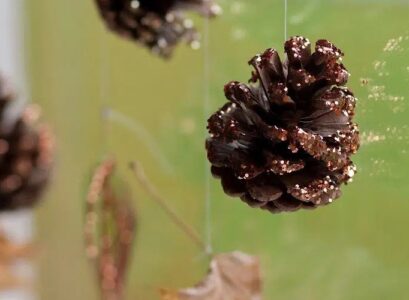 pine cone decoration ideas to start fall in style