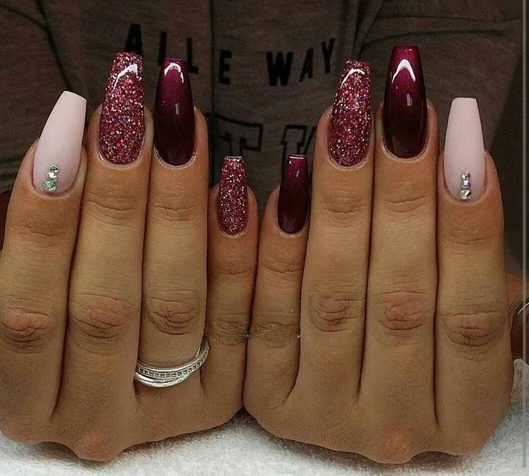 pink glitter nails for september 2023 designs