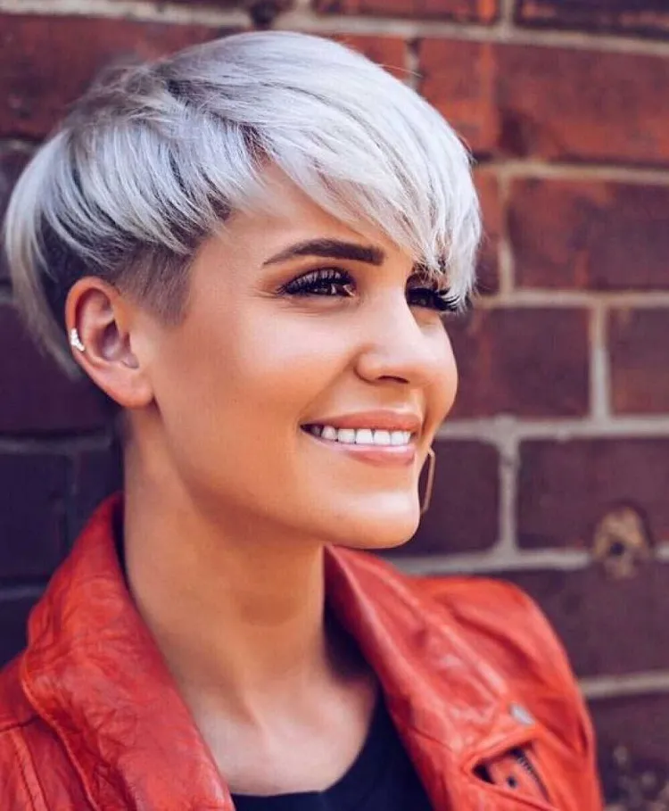 pixie haircut for gray hair trends 2023