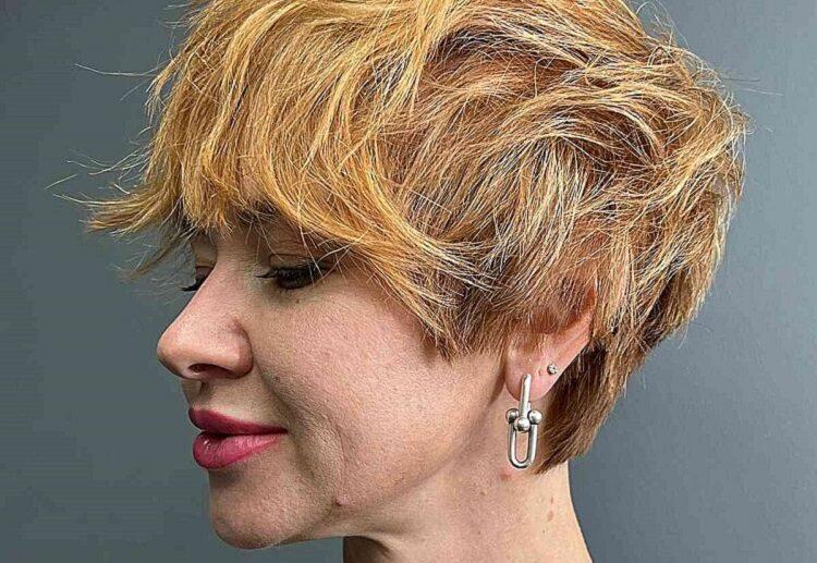 shaggy pixie cut modern hairstyle 2023 women over 50