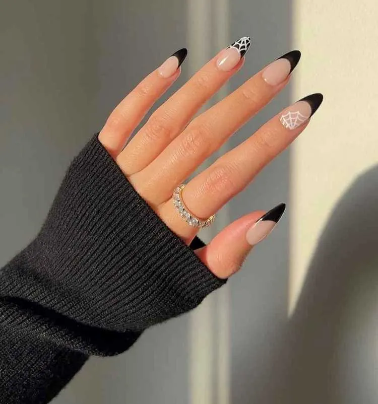 simple halloween nails ideas 2023 black french tips