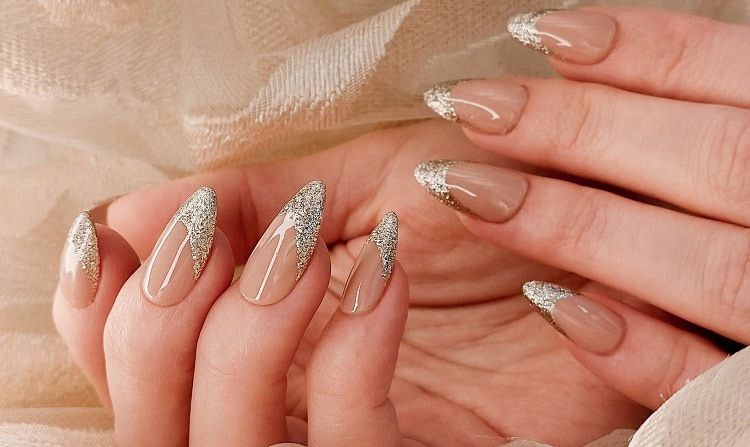 25 Glitter French Nails for a Sparkling Manicure
